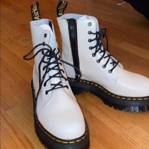 BRAND NEW doc marten Jadon boots